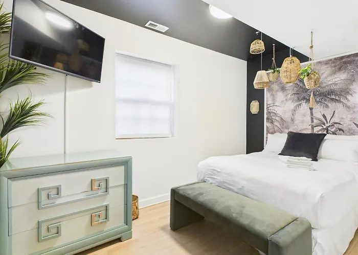 Appartement Charming Getaway With Patio *