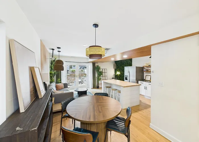 Charming Getaway With Patio Appartement